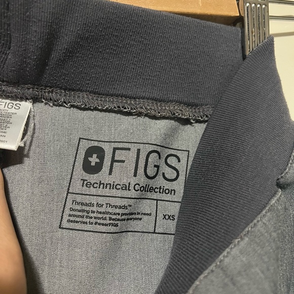 Figs Dark Gray Women's Joggers - Picture 6 of 7